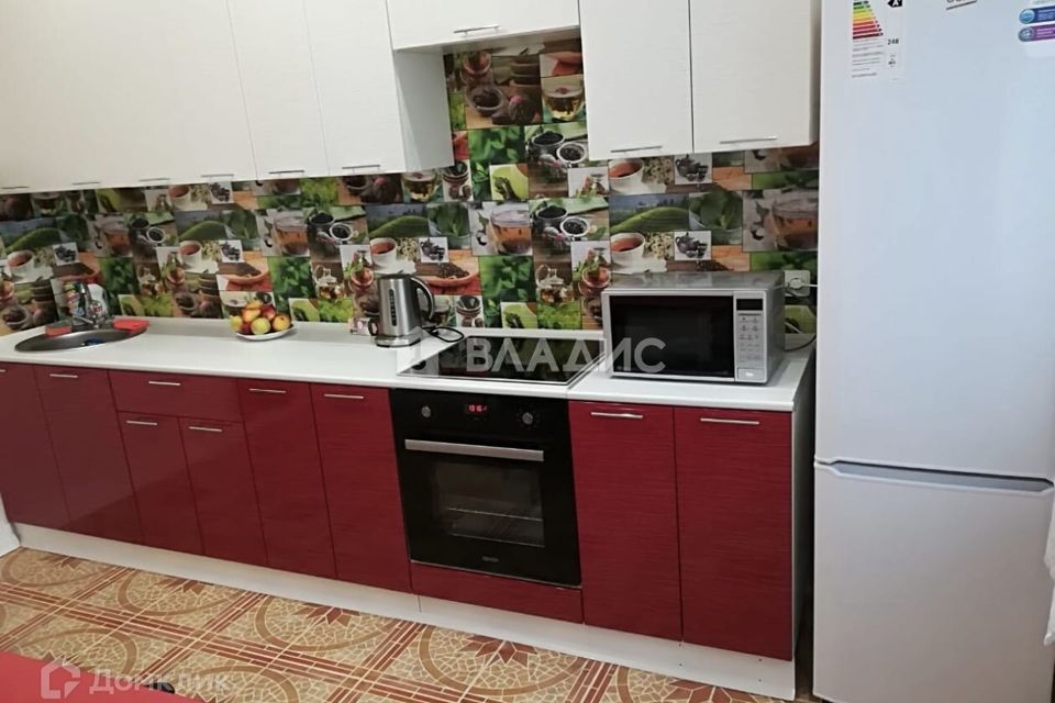 Продаётся 2-комнатная квартира, 60.8 м²