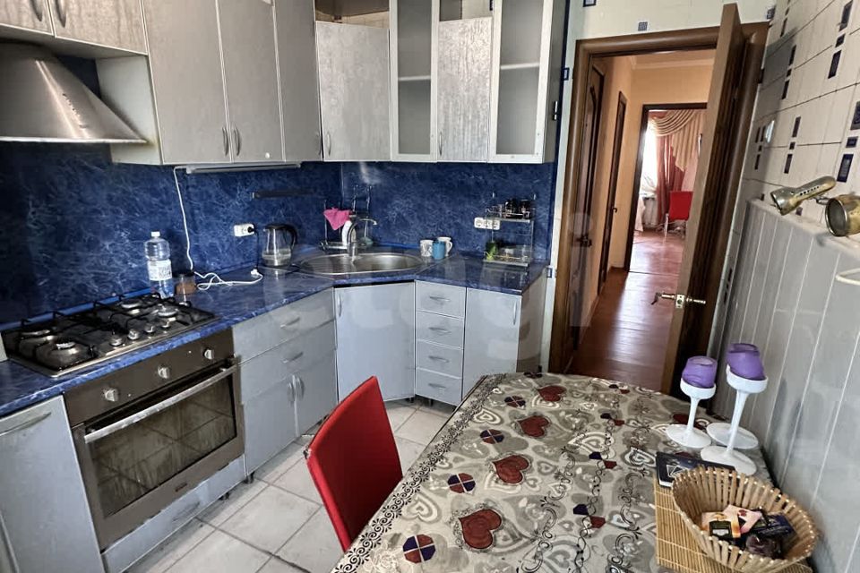 Продаётся 3-комнатная квартира, 60 м²