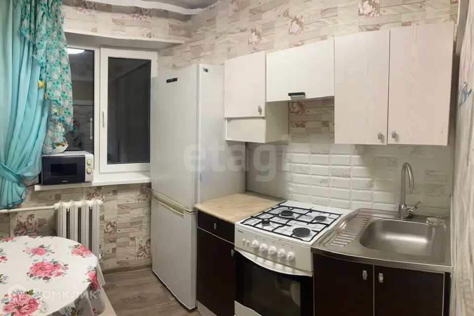 Продаётся 3-комнатная квартира, 61.2 м²