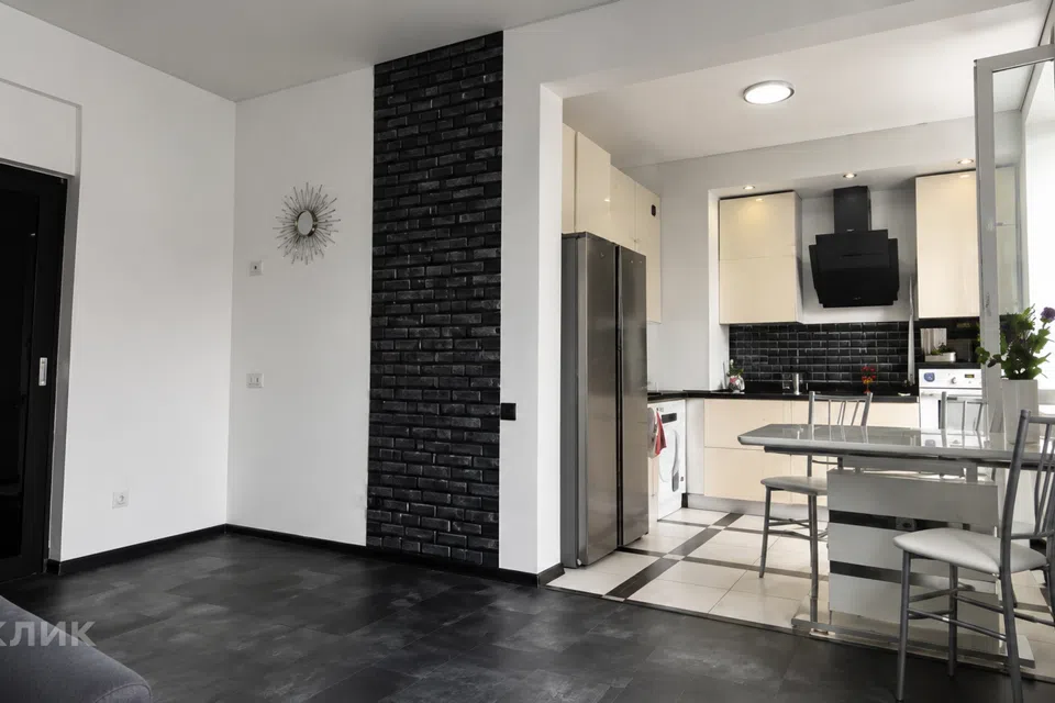 Продаётся 3-комнатная квартира, 71.9 м²