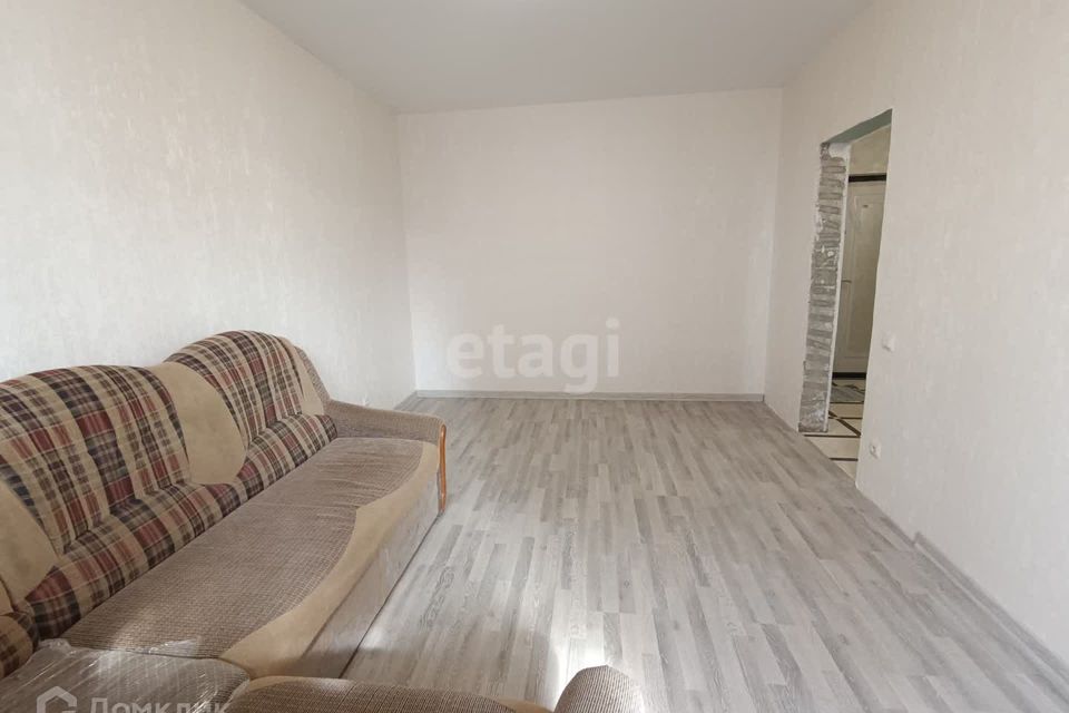 Продаётся 3-комнатная квартира, 61.8 м²