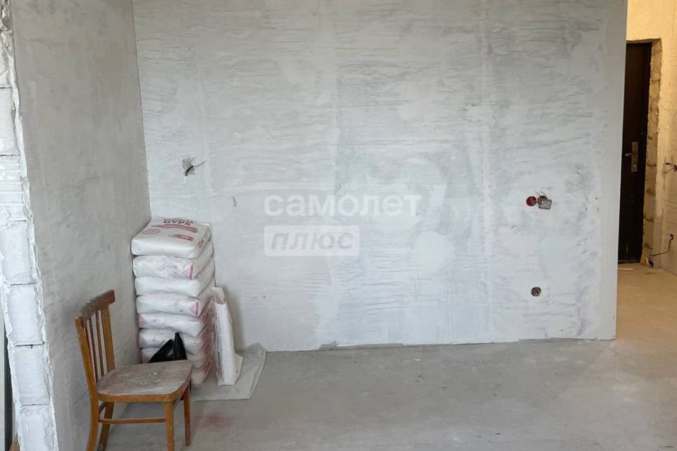 Продаётся 1-комнатная квартира, 41.9 м²
