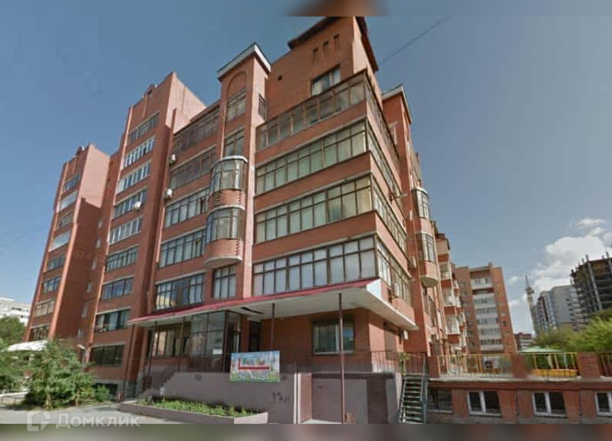 Продаётся 4-комнатная квартира, 120.7 м²