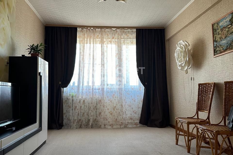 Продаётся 3-комнатная квартира, 59.4 м²
