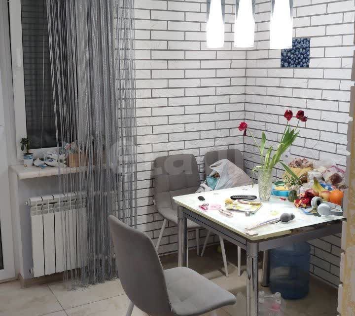 Продаётся 3-комнатная квартира, 68.9 м²