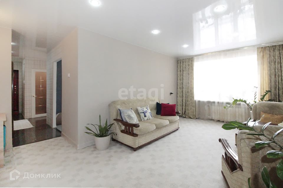 Продаётся 3-комнатная квартира, 60.2 м²
