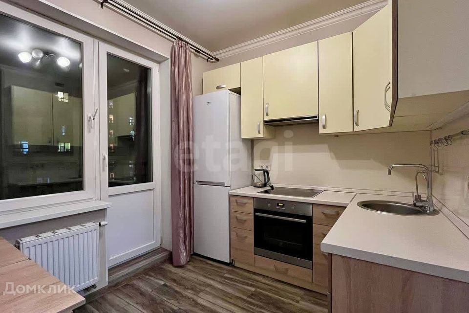 Продаётся 1-комнатная квартира, 37.3 м²