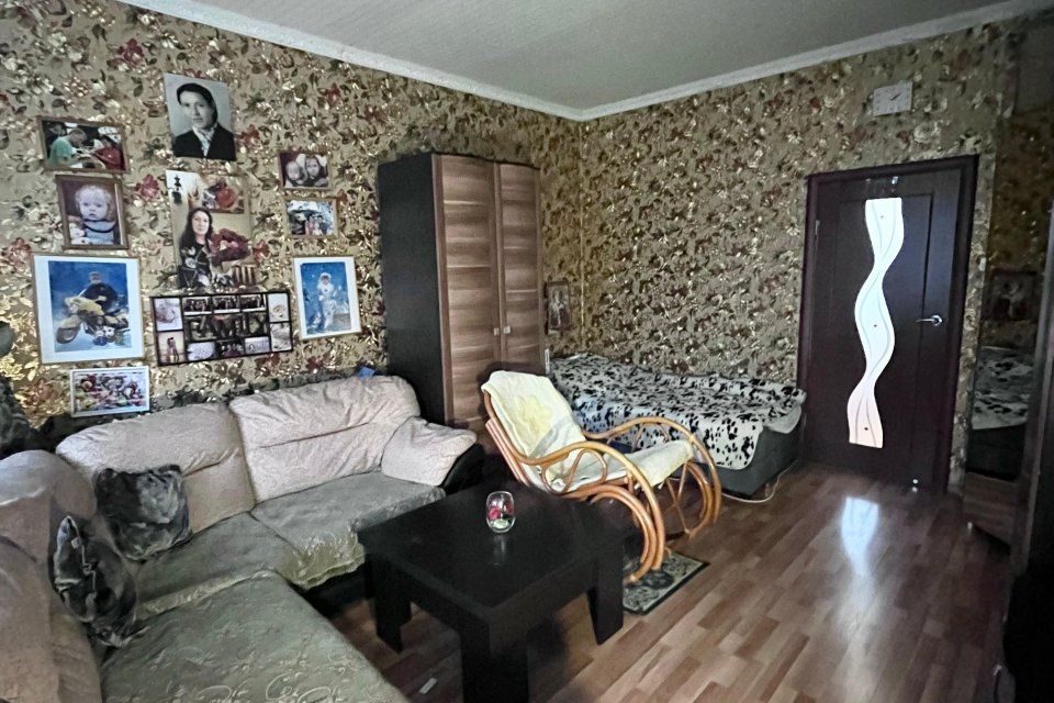 Продаётся комната в 4-комн. квартире, 25 м²