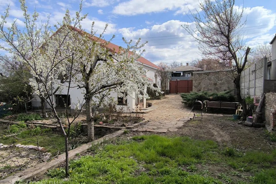 Продаётся 1-этажный дом, 140 м²