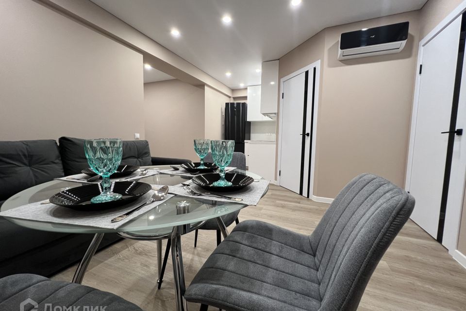 Продаётся 2-комнатная квартира, 56 м²