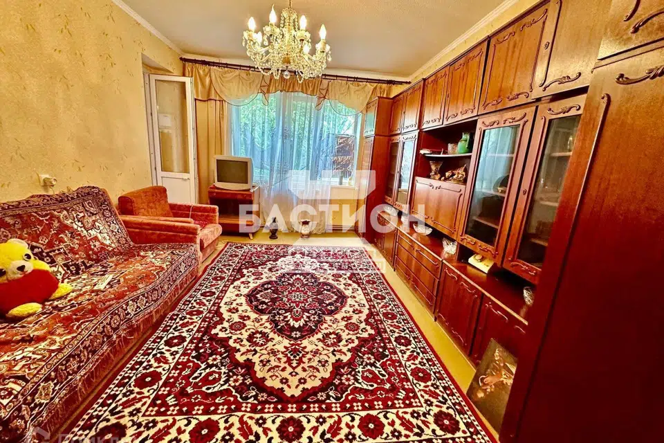 Продаётся 3-комнатная квартира, 72 м²