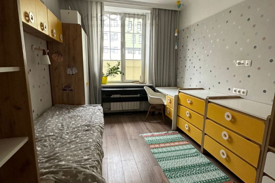Продаётся 3-комнатная квартира, 69.7 м²