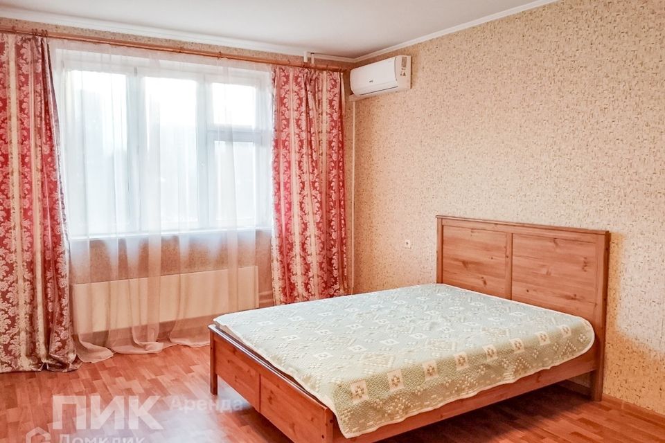 Сдаётся 2-комнатная квартира, 87.9 м²