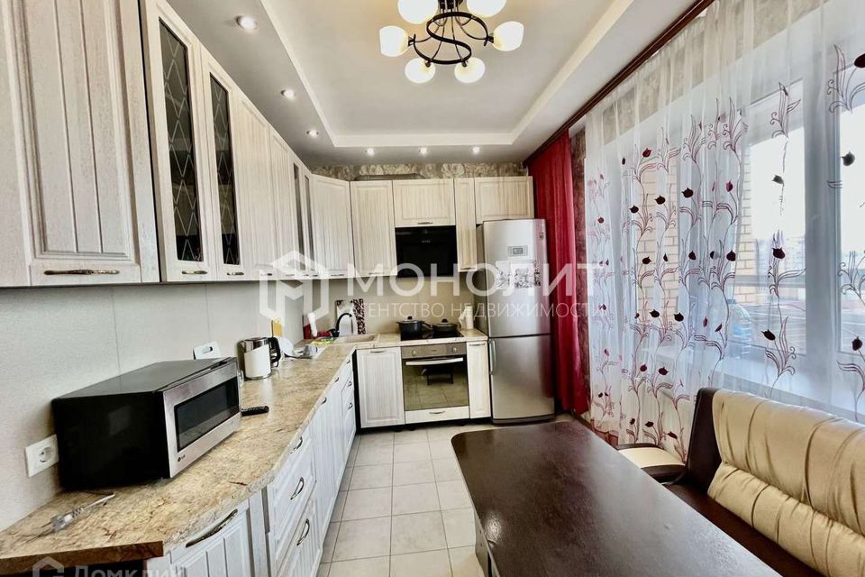 Сдаётся 2-комнатная квартира, 75 м²