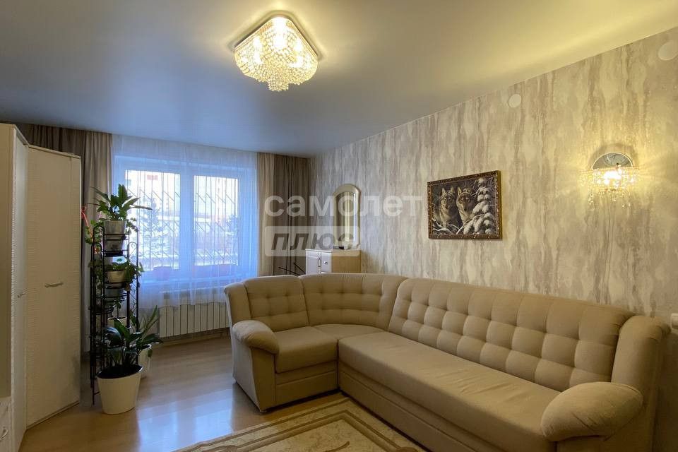 Продаётся 2-комнатная квартира, 67.7 м²