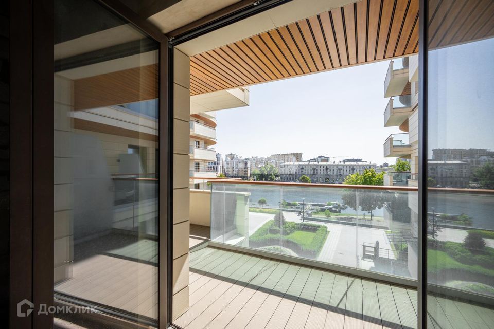 Продаётся 3-комнатная квартира, 154.45 м²