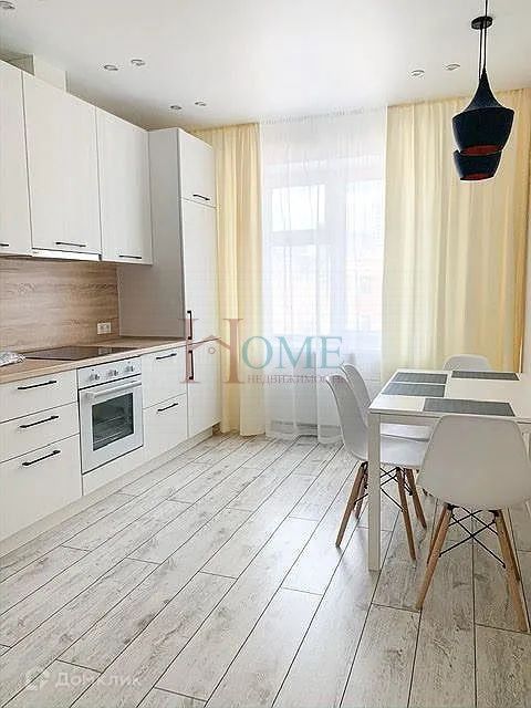 Сдаётся 2-комнатная квартира, 68 м²