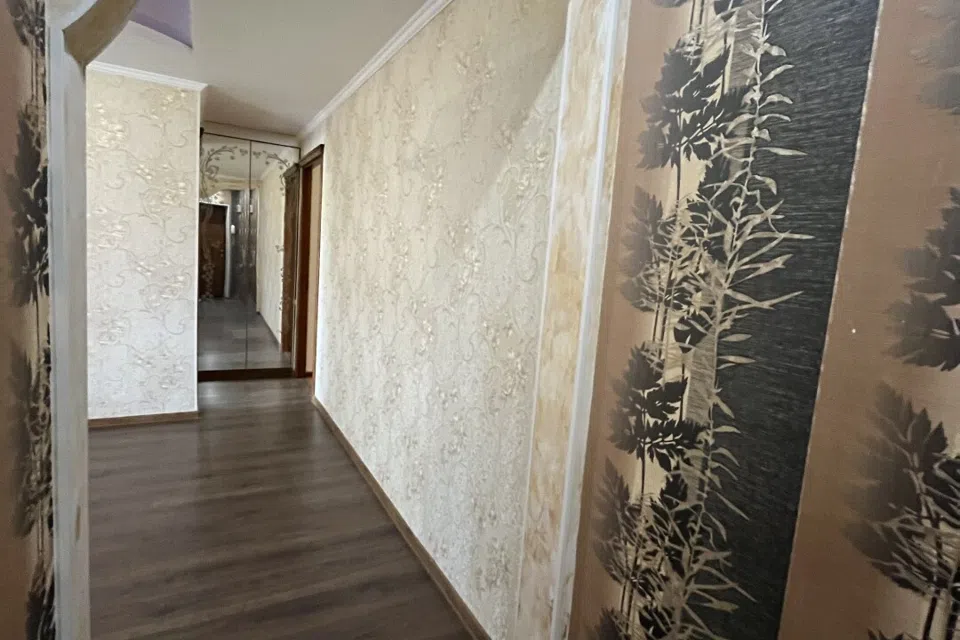 Продаётся 3-комнатная квартира, 55.8 м²