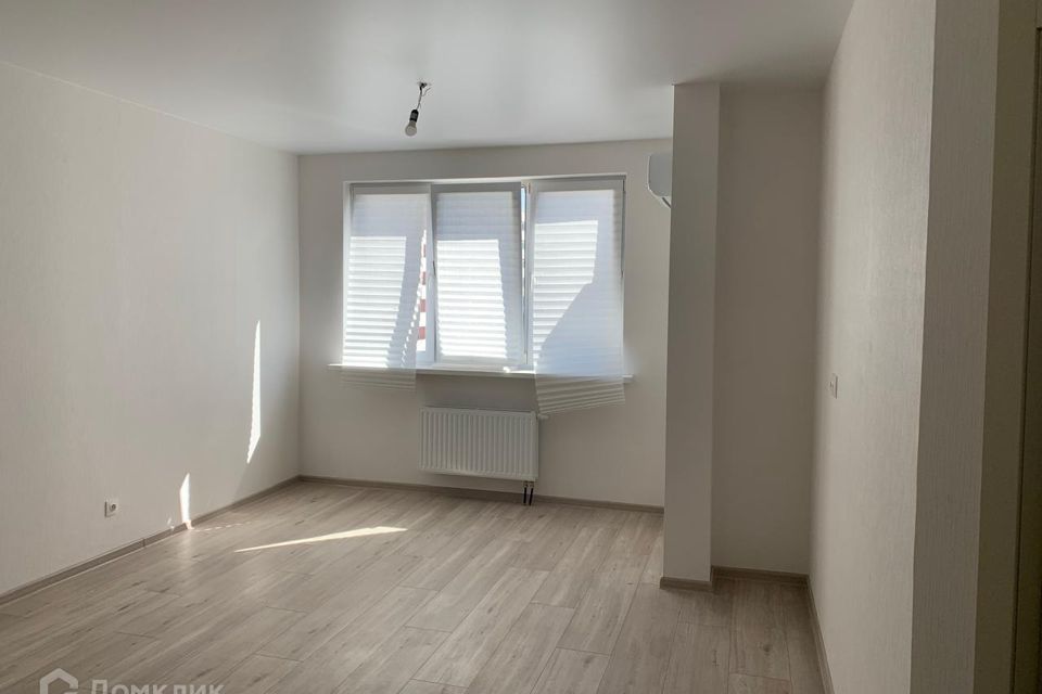Продаётся 1-комнатная квартира, 42 м²