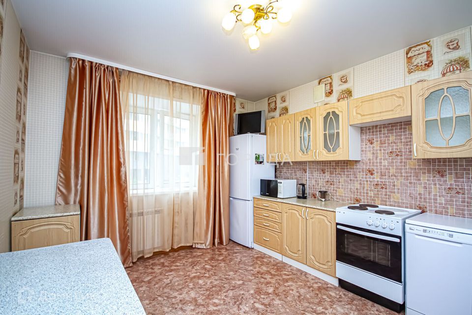 Сдаётся 3-комнатная квартира, 103 м²