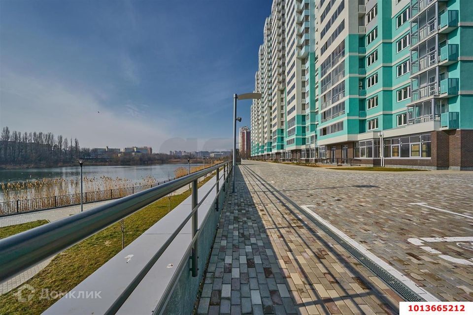 Продаётся 3-комнатная квартира, 103.5 м²
