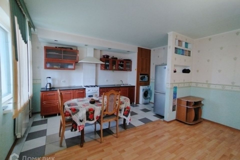 Продаётся 3-комнатная квартира, 70 м²