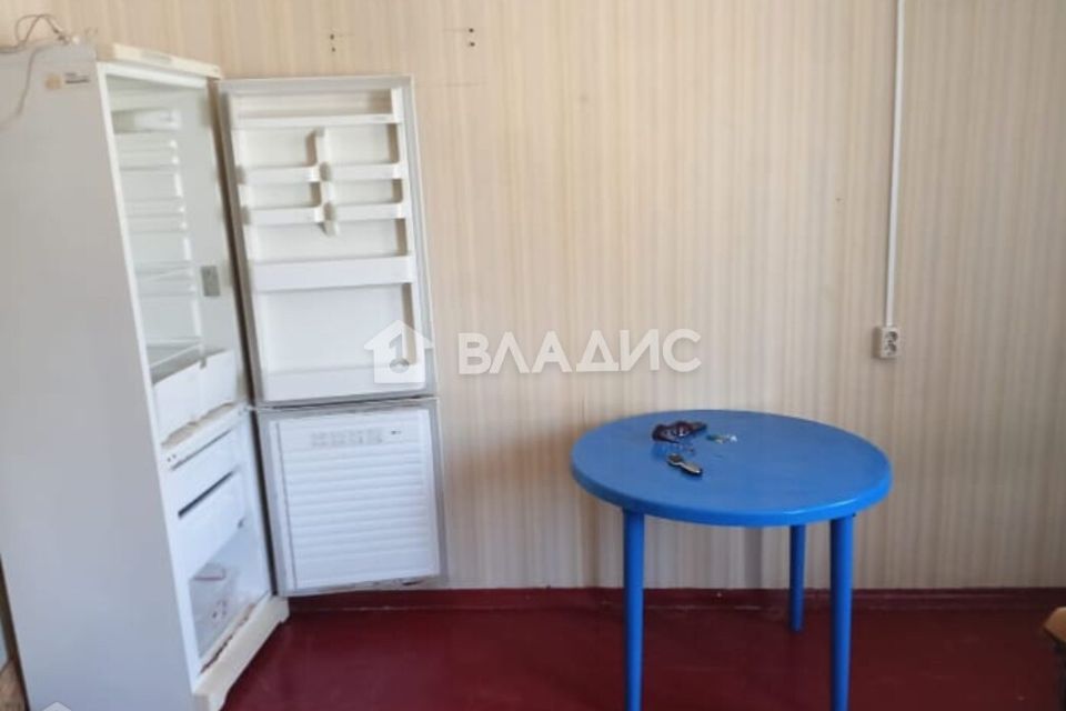 Продаётся комната в 1-комн. квартире, 60 м²