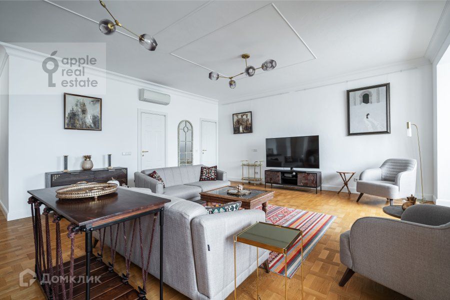 Сдаётся 4-комнатная квартира, 189.7 м²