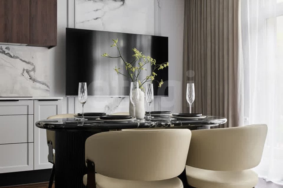 Продаётся 3-комнатная квартира, 101.7 м²