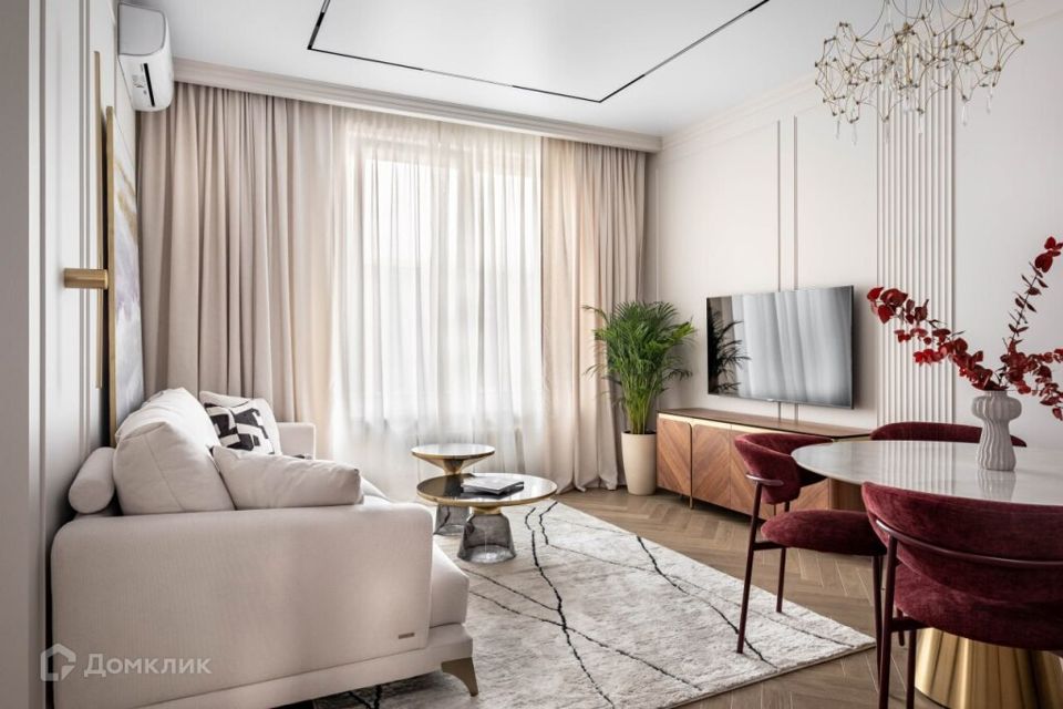 Продаётся 4-комнатная квартира, 105.3 м²