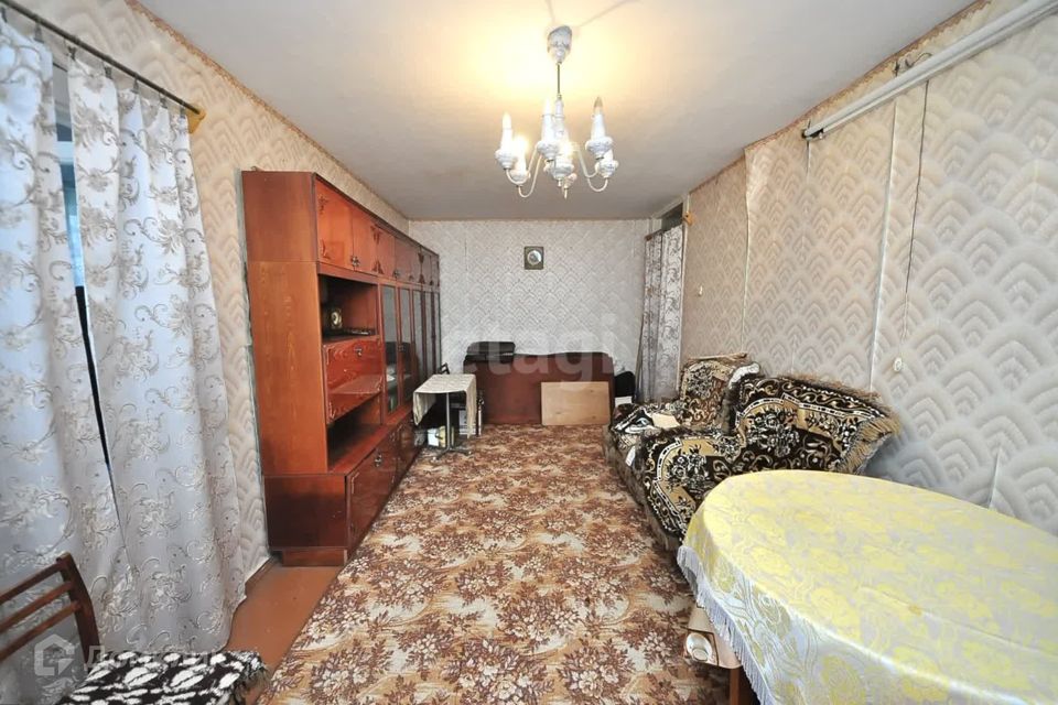 Продаётся 3-комнатная квартира, 57.8 м²