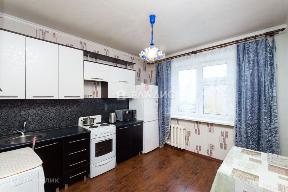Продаётся 1-комнатная квартира, 36.7 м²