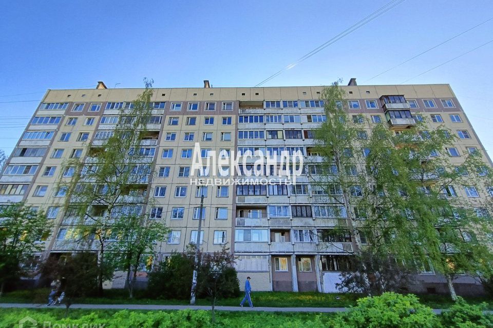 Продаётся 5-комнатная квартира, 101.4 м²
