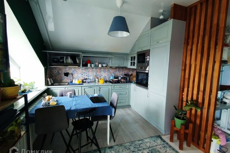 Продаётся 3-комнатная квартира, 74.2 м²