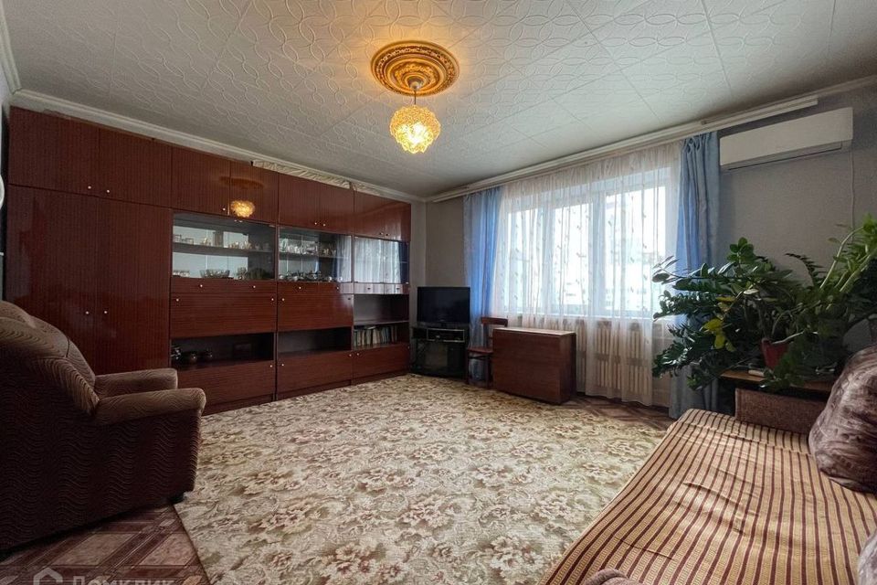 Продаётся 3-комнатная квартира, 65.5 м²
