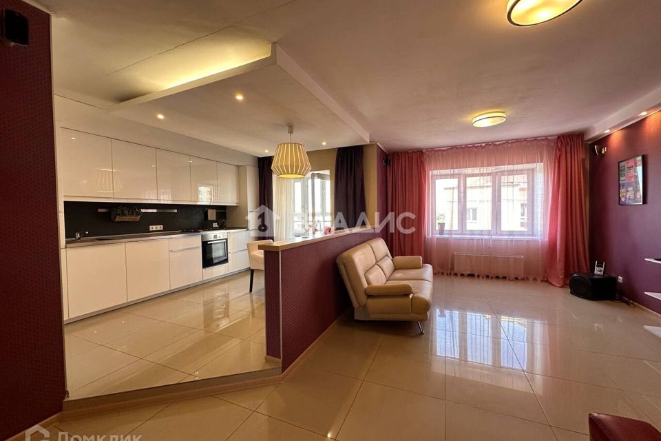 Продаётся 2-комнатная квартира, 75 м²