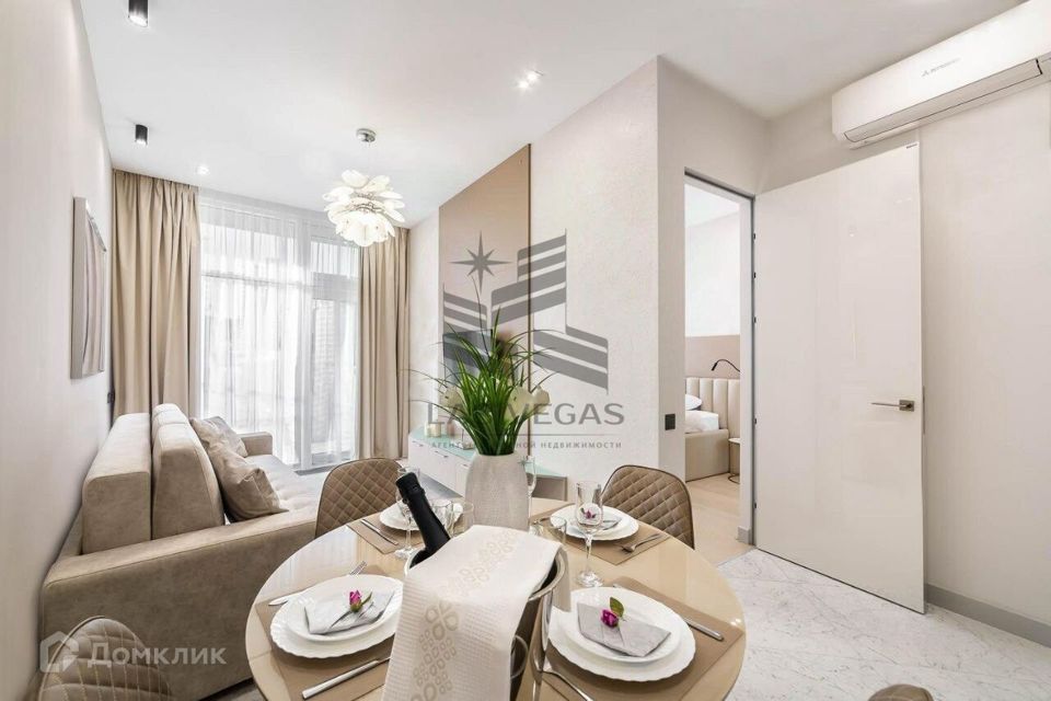 Сдаётся 2-комнатная квартира, 56 м²