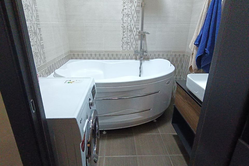 Продаётся 3-комнатная квартира, 92 м²