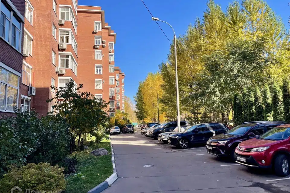 Продаётся 1-комнатная квартира, 55 м²