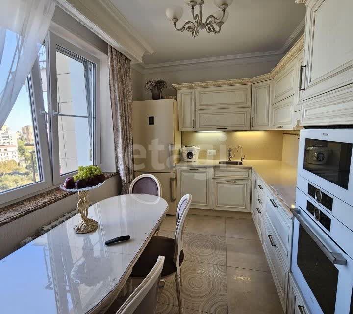Продаётся 3-комнатная квартира, 86 м²