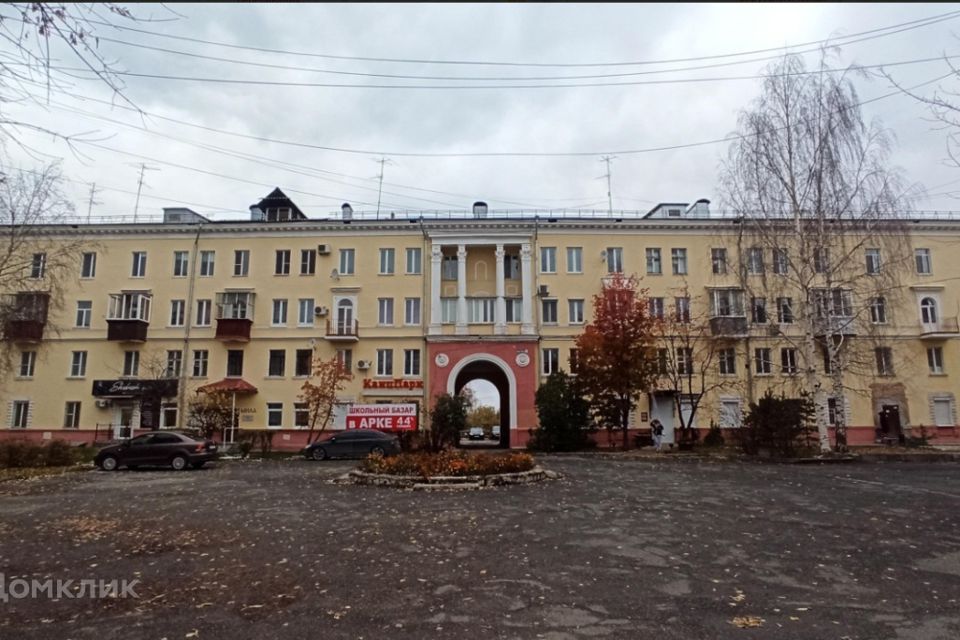 Продаётся 4-комнатная квартира, 80 м²