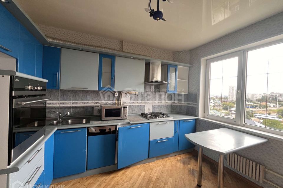 Продаётся 3-комнатная квартира, 71.8 м²