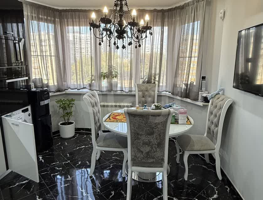 Продаётся 3-комнатная квартира, 76 м²