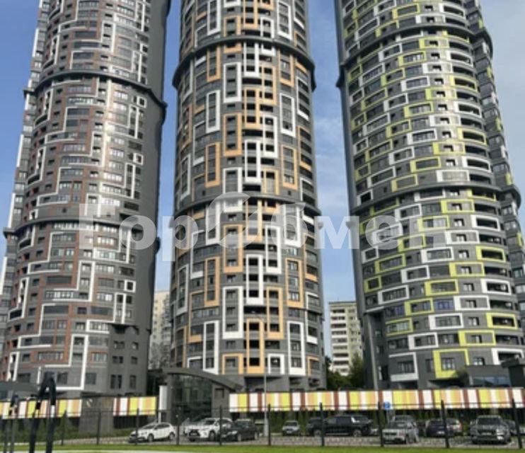 Продаётся 2-комнатная квартира, 67.1 м²