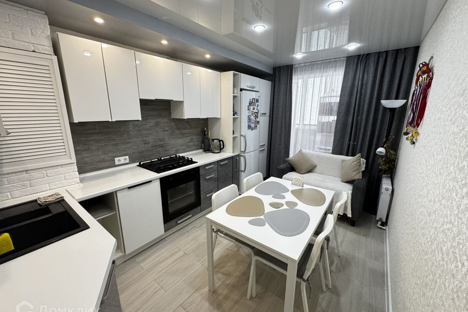 Продаётся 1-комнатная квартира, 44.4 м²