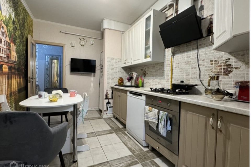 Продаётся 4-комнатная квартира, 103 м²