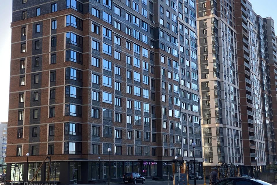 Продаётся 1-комнатная квартира, 45.63 м²