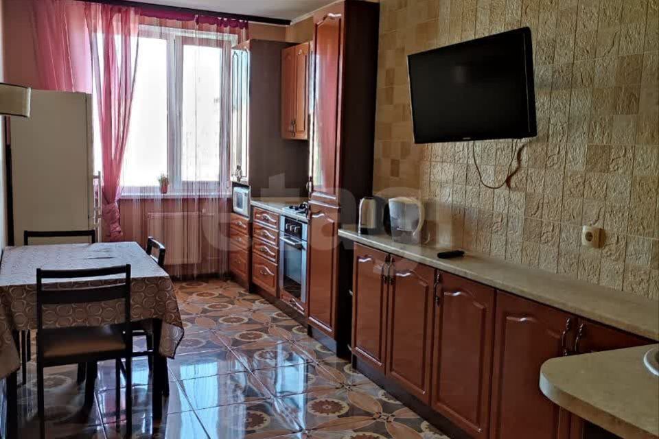 Продаётся 1-комнатная квартира, 56.7 м²