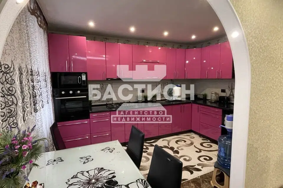 Продаётся 3-комнатная квартира, 62.6 м²