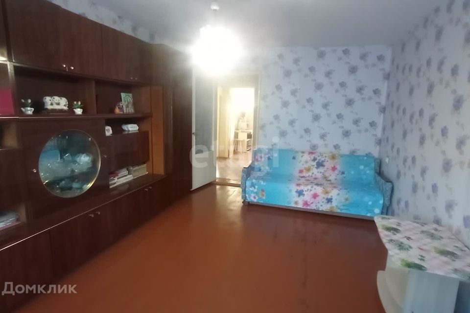 Продаётся 3-комнатная квартира, 59.4 м²
